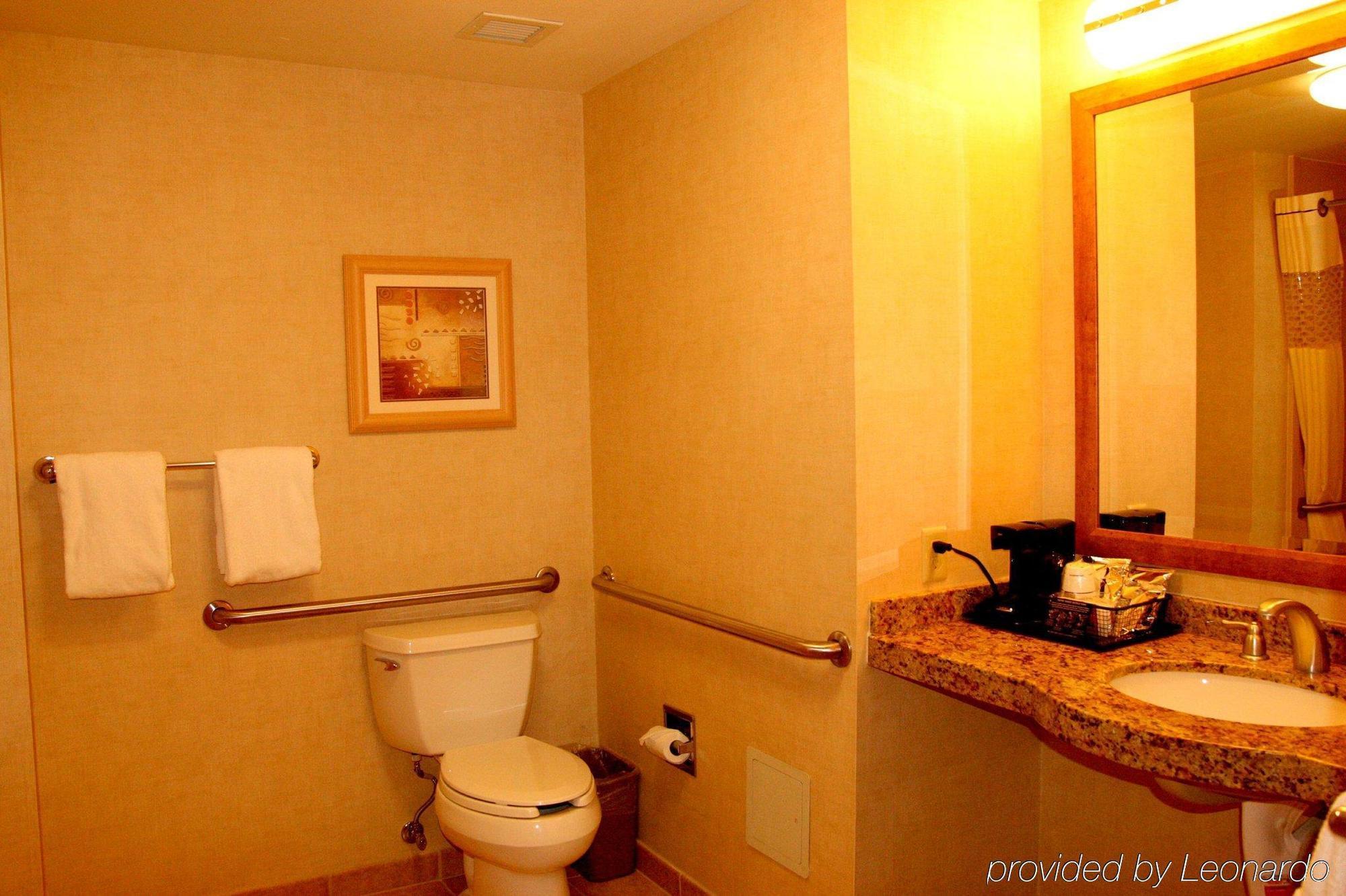 Hampton Inn & Suites Highland Сан Бернардино Стая снимка